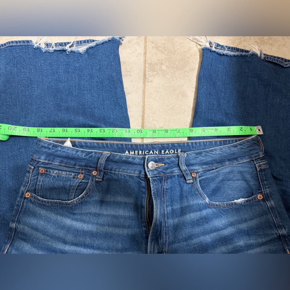 -Sold- Women’s American Eagle Super HighRise Wide Leg Baggy Jeans Size 12 - Picture 10 of 10